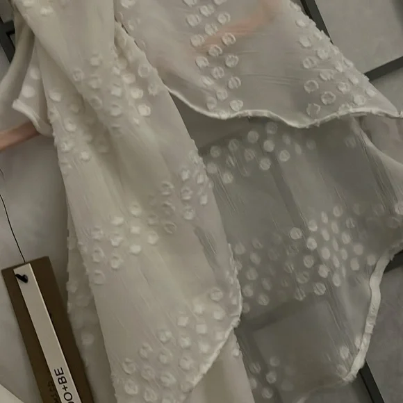 Do+be white dress. Size small. Nwt. Tie can be fastened in front or back. - Picture 4 of 6